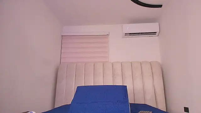 Snapshot of luce_williams chatting on November 18, 2025, 8:12 pm luce williams online show from November 18, 2025, 8:12 pm