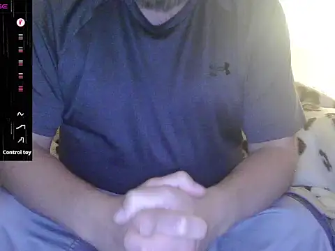 Snapshot of BondBroken chatting on April 30, 2026, 8:57 pm BondBroken online show from April 30, 2026, 8:57 pm
