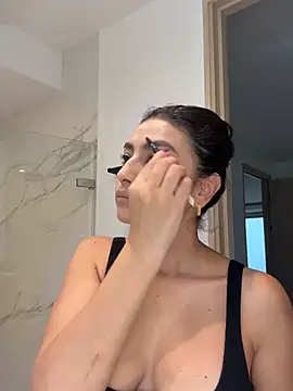 Snapshot of Gia_Ferh chatting on February 1, 2026, 6:06 pm Gia Ferh online show from February 1, 2026, 6:06 pm