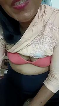 Snapshot of Saroj-Shah chatting on March 19, 2025, 6:23 pm Saroj-Shah online show from March 19, 2025, 6:23 pm