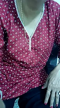 Snapshot of Saroj-Shah chatting on March 17, 2025, 10:49 am Saroj-Shah online show from March 17, 2025, 10:49 am