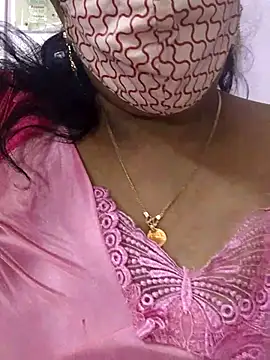 mallu-sumi online show from July 4, 2026, 7:07 pm