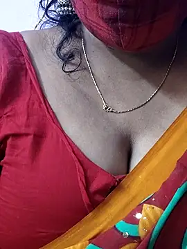 mallu-sumi online show from December 1, 2025, 11:55 am