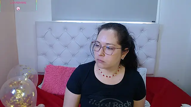 May Carlier online show from February 14, 2026, 5:35 pm