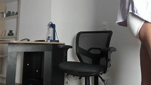 Snapshot of pablo-rincon95 chatting on February 19, 2025, 10:56 am pablo-rincon95 online show from February 19, 2025, 10:56 am