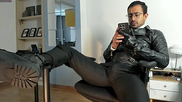 Snapshot of pablo-rincon95 chatting on June 13, 2026, 1:09 pm pablo-rincon95 online show from June 13, 2026, 1:09 pm