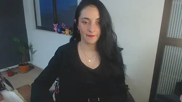 amellie ros online show from September 15, 2025, 11:05 pm