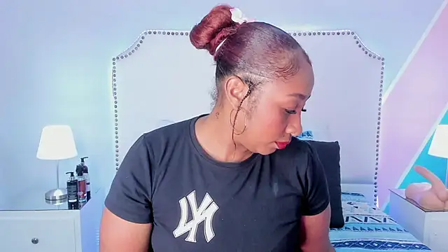 Snapshot of Krystal_cambell1 chatting on May 13, 2026, 7:43 pm Krystal cambell1 online show from May 13, 2026, 7:43 pm