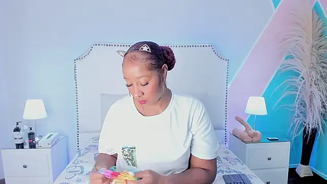 Snapshot of Krystal_cambell1 chatting on April 15, 2026, 7:29 pm Krystal cambell1 online show from April 15, 2026, 7:29 pm