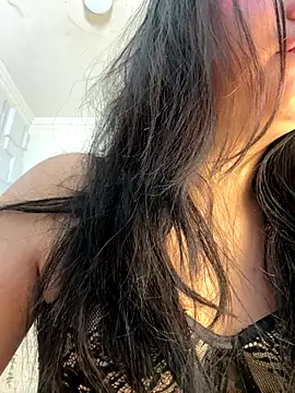 Snapshot of Emily_Trujillo chatting on September 14, 2025, 10:04 am Emily Trujillo online show from September 14, 2025, 10:04 am