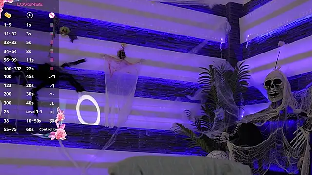 Snapshot of blondie_muller chatting on November 2, 2025, 8:58 pm blondie muller online show from November 2, 2025, 8:58 pm