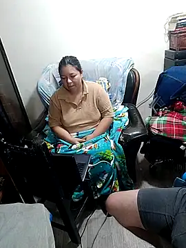 Snapshot of ZuriandAlex chatting on March 6, 2025, 10:52 am ZuriandAlex online show from March 6, 2025, 10:52 am