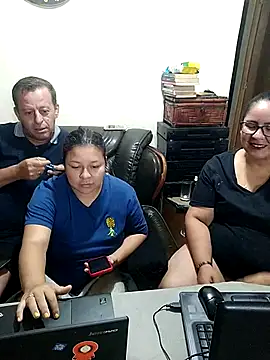 Snapshot of ZuriandAlex chatting on March 13, 2025, 9:32 am ZuriandAlex online show from March 13, 2025, 9:32 am