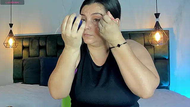 Snapshot of angelswets chatting on October 18, 2025, 2:52 pm angelswets online show from October 18, 2025, 2:52 pm