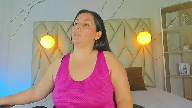 Snapshot of angelswets chatting on November 12, 2025, 1:48 pm angelswets online show from November 12, 2025, 1:48 pm