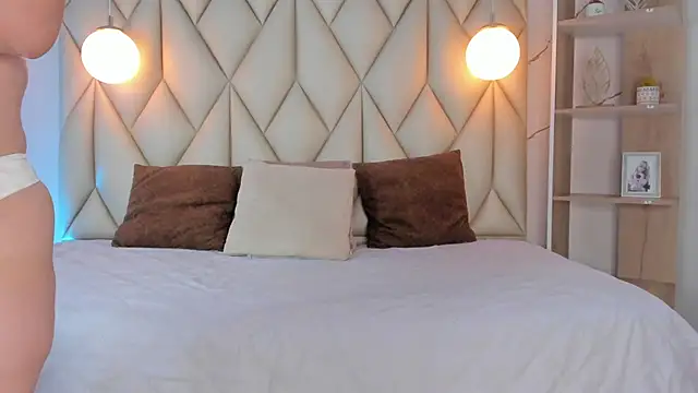 Snapshot of angelswets chatting on November 26, 2025, 1:44 pm angelswets online show from November 26, 2025, 1:44 pm