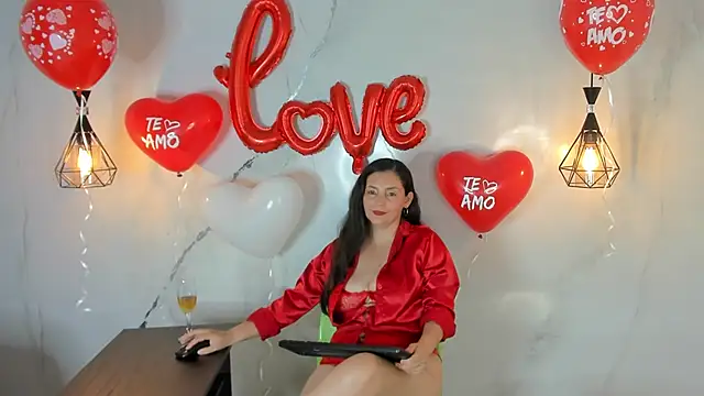 Snapshot of angelswets chatting on February 14, 2025, 6:08 pm angelswets online show from February 14, 2025, 6:08 pm