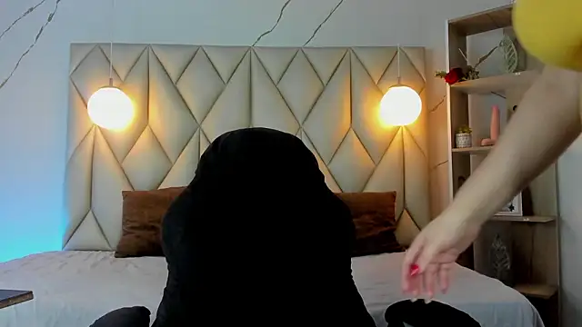 angelswets online show from February 10, 2026, 2:27 pm