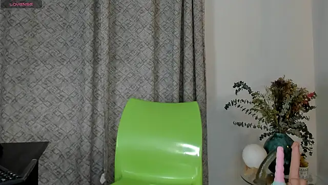 Snapshot of angelswets chatting on September 17, 2025, 3:36 pm angelswets online show from September 17, 2025, 3:36 pm