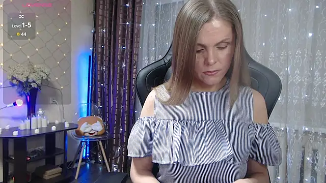 Snapshot of JessieOMays chatting on February 21, 2026, 1:07 am JessieOMays online show from February 21, 2026, 1:07 am