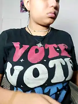 Snapshot of azulzulix chatting on April 12, 2026, 1:42 am azulzulix online show from April 12, 2026, 1:42 am