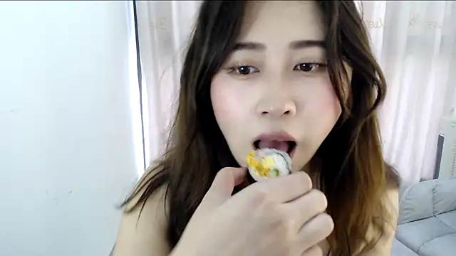 Liliya-77 online show from April 9, 2026, 6:30 am