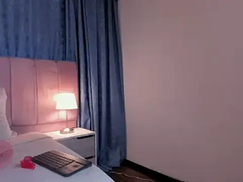 Snapshot of x_milu chatting on March 18, 2025, 8:59 pm x milu online show from March 18, 2025, 8:59 pm