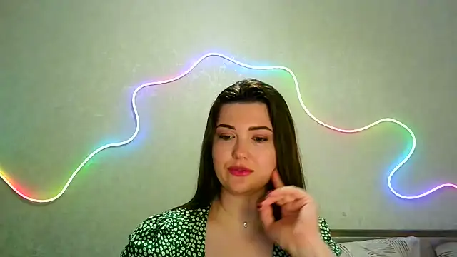 Snapshot of SeductiveTati chatting on June 11, 2026, 11:35 pm SeductiveTati online show from June 11, 2026, 11:35 pm