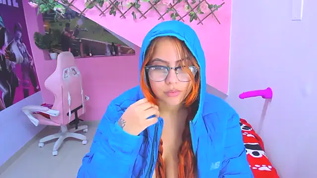 Snapshot of marcellaa303av chatting on February 26, 2025, 8:06 am marcellaa303av online show from February 26, 2025, 8:06 am