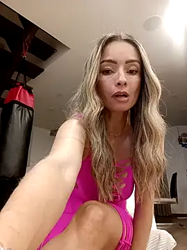 Snapshot of Loly_Horny chatting on April 21, 2026, 1:42 am Loly Horny online show from April 21, 2026, 1:42 am