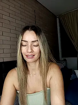 Snapshot of Loly_Horny chatting on May 9, 2026, 1:09 am Loly Horny online show from May 9, 2026, 1:09 am