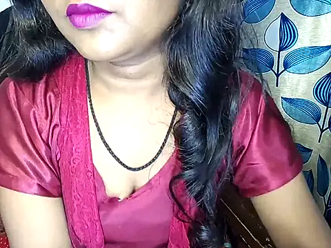 Snapshot of Muktha chatting on February 13, 2025, 2:20 pm Muktha online show from February 13, 2025, 2:20 pm