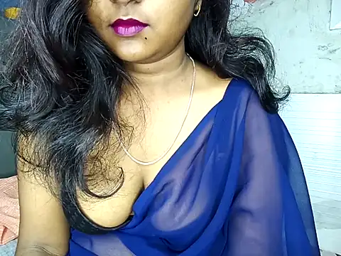 Snapshot of Muktha chatting on October 5, 2025, 3:52 am Muktha online show from October 5, 2025, 3:52 am