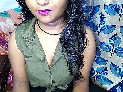 Snapshot of Muktha chatting on March 11, 2025, 6:19 pm Muktha online show from March 11, 2025, 6:19 pm