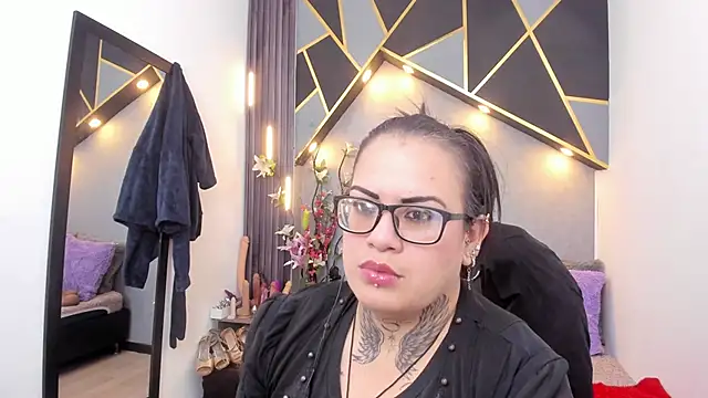 Snapshot of brigittemiller chatting on April 13, 2026, 1:42 am brigittemiller online show from April 13, 2026, 1:42 am