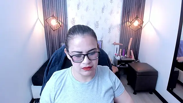 Snapshot of brigittemiller chatting on September 19, 2025, 4:11 pm brigittemiller online show from September 19, 2025, 4:11 pm