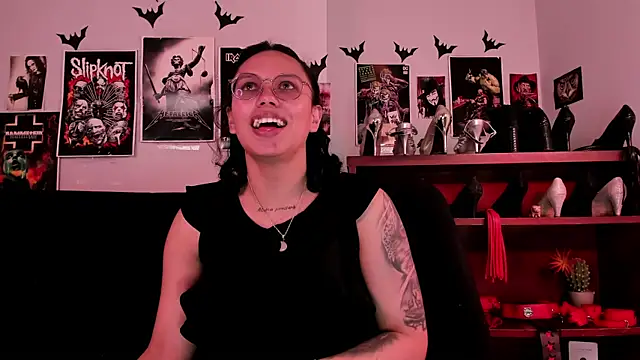 Snapshot of lilith-deveraux chatting on June 23, 2026, 7:23 pm lilith-deveraux online show from June 23, 2026, 7:23 pm