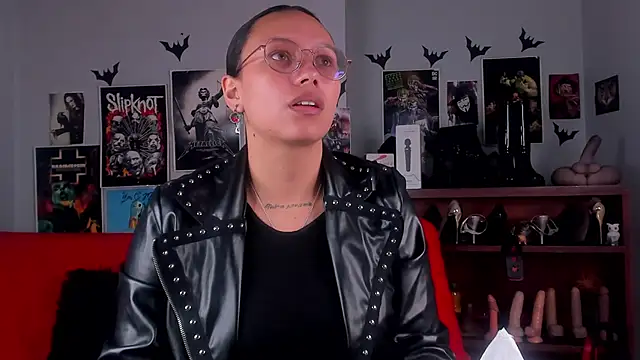 Snapshot of lilith-deveraux chatting on May 9, 2026, 4:21 pm lilith-deveraux online show from May 9, 2026, 4:21 pm