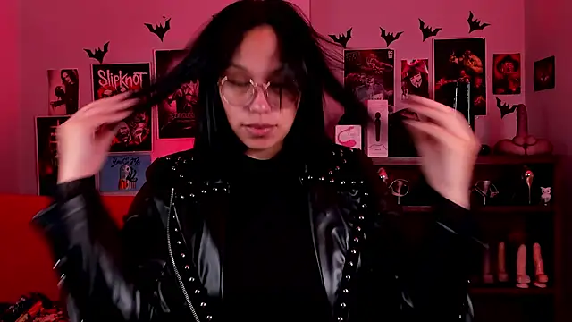 Snapshot of lilith-deveraux chatting on April 24, 2026, 11:18 pm lilith-deveraux online show from April 24, 2026, 11:18 pm