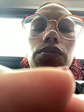 lilith-deveraux online show from March 21, 2025, 12:06 pm