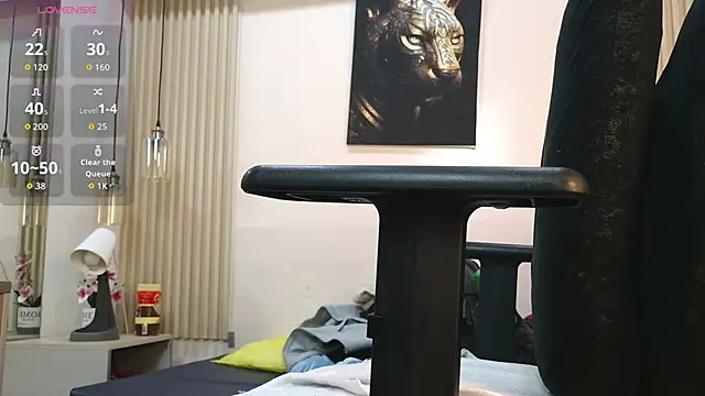 virtual charm online show from November 25, 2025, 1:55 pm