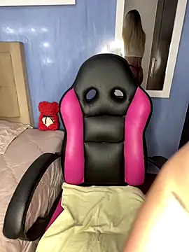 Miss Erika  online show from October 10, 2025, 3:29 am