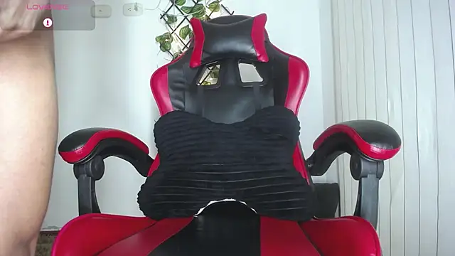 Snapshot of darkviper26 chatting on April 10, 2026, 1:01 am darkviper26 online show from April 10, 2026, 1:01 am