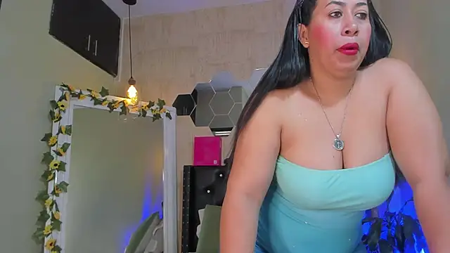 Fransheska-mon online show from June 21, 2026, 1:17 pm