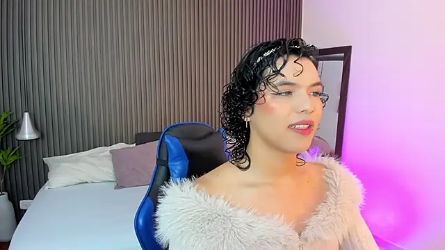 Axel brunette1 online show from May 22, 2026, 9:35 pm