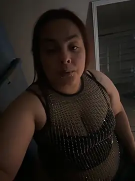 DatBishYouMiss online show from November 13, 2025, 3:43 am