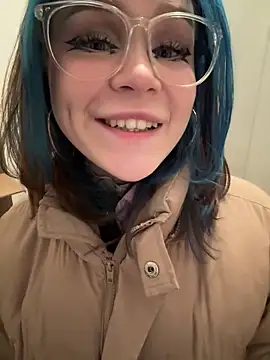 Snapshot of MaddisonHaas chatting on February 3, 2025, 2:25 am MaddisonHaas online show from February 3, 2025, 2:25 am
