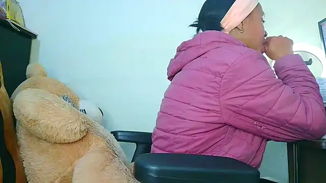 Samary thomas online show from November 22, 2025, 1:59 am