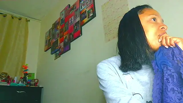 Samary thomas online show from May 27, 2026, 1:57 am