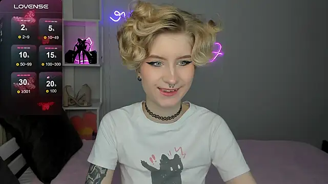 Angel Jules online show from October 7, 2025, 12:11 am